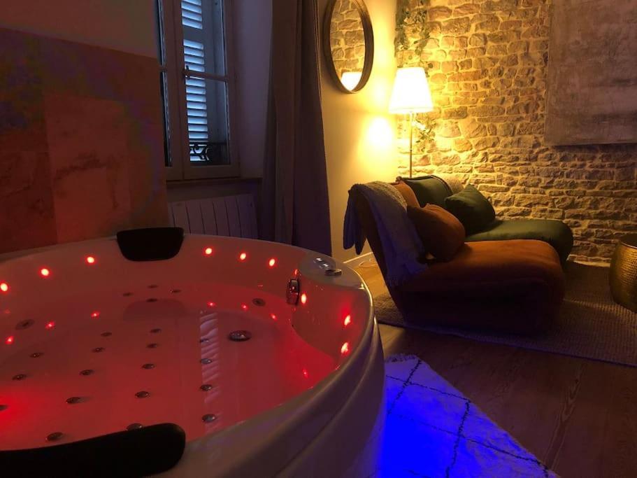 Detente Centre Historique De Macon Avec Spa Et Cine Kültér fotó